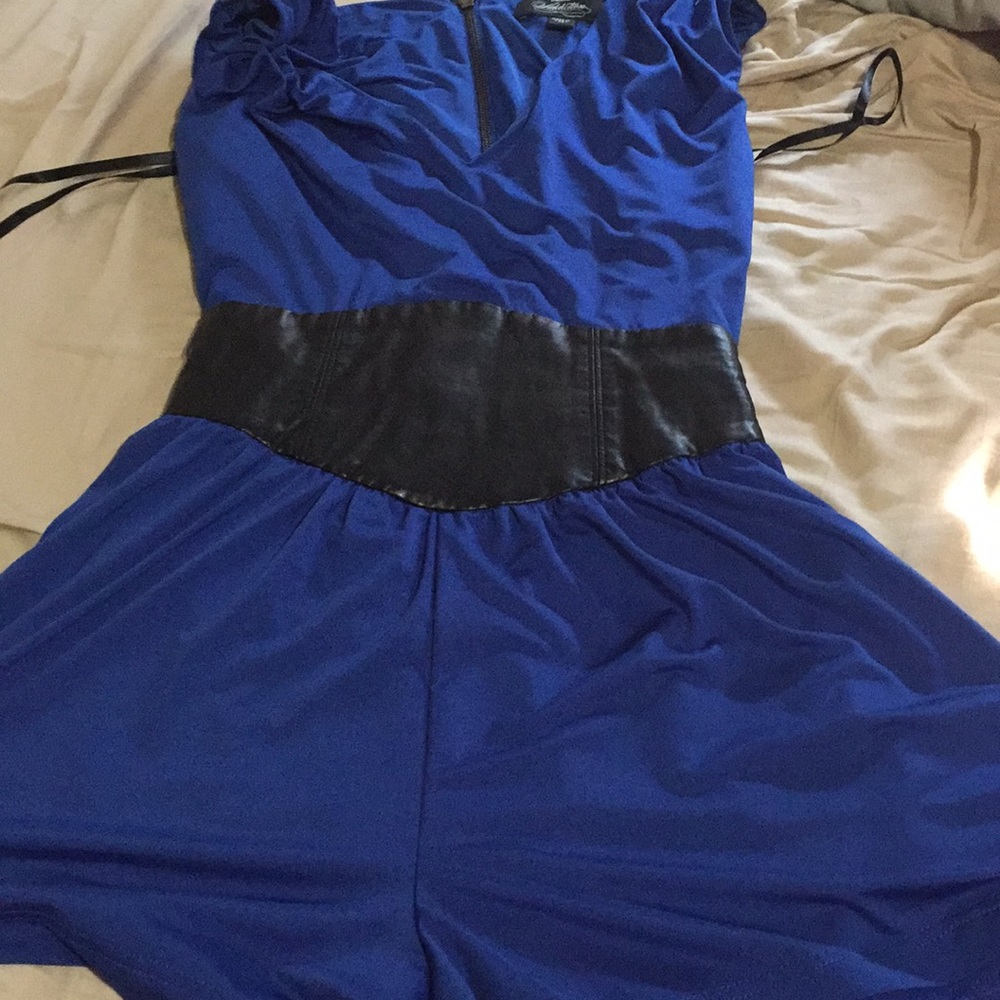 Never worn just tried on